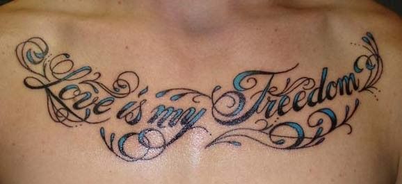 tatuaggio-con-scritta-colorata.jpg