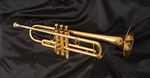 http://www.zbestmusic.it/new/images/stories/collezione_trombe/1-tromba_Schilke.jpg