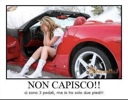 non-capisco-ci-sono-3-pedali-ma-io-ho-solo-due-piedi.jpg