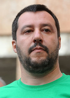 https://upload.wikimedia.org/wikipedia/commons/thumb/1/19/Matteo_Salvini_-_Trento_2015.JPG/225px-Matteo_Salvini_-_Trento_2015.JPG