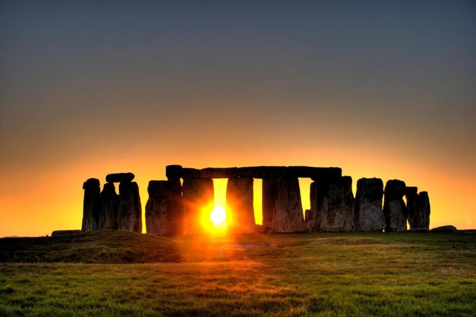 a-stonehenge-riusciranno-a-vedere-l-alba-image-4462-article-ajust_930.jpg