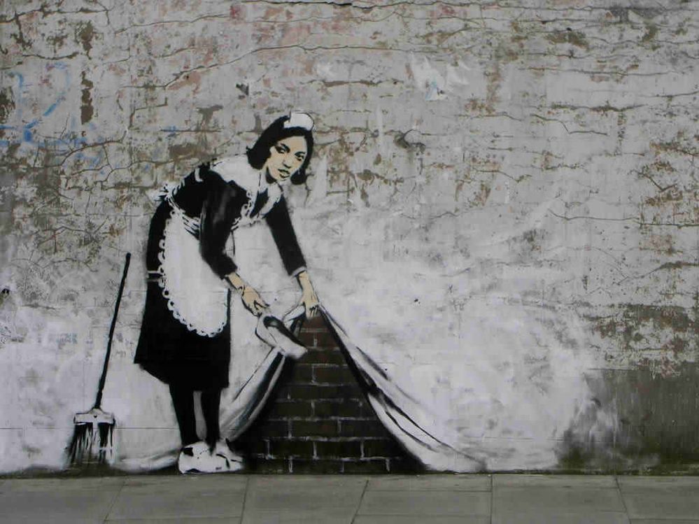 http://dailystorm.it/wp-content/uploads/2013/02/maidinlondon.jpg