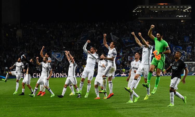 juve.gruppo.esulta.porto.2016.2017.750x450.jpg