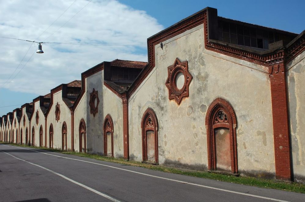 Lombardia-Crespi-dAdda-villaggio-Crespi.jpg