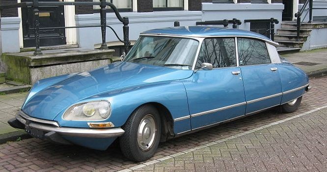 auto-Citroen_ds.jpg