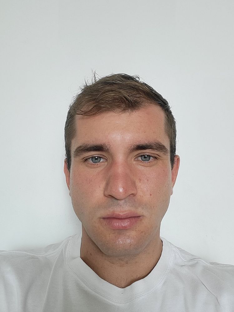 PHOTO CV.jpg