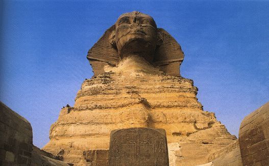 piramide.jpg