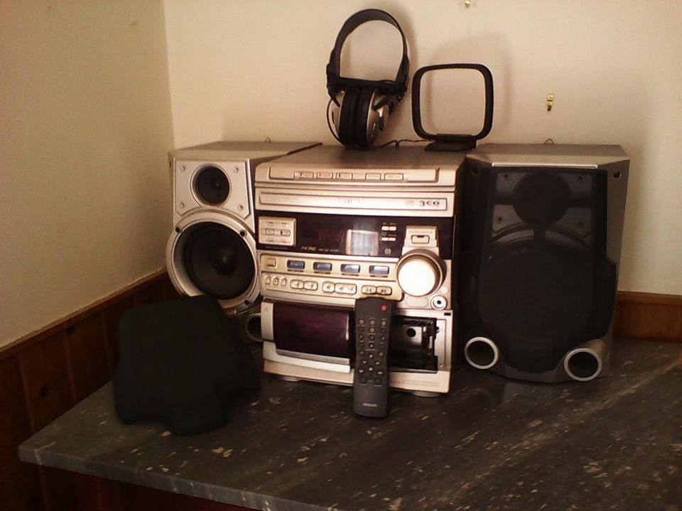 stereo PHILIS  39€.jpg