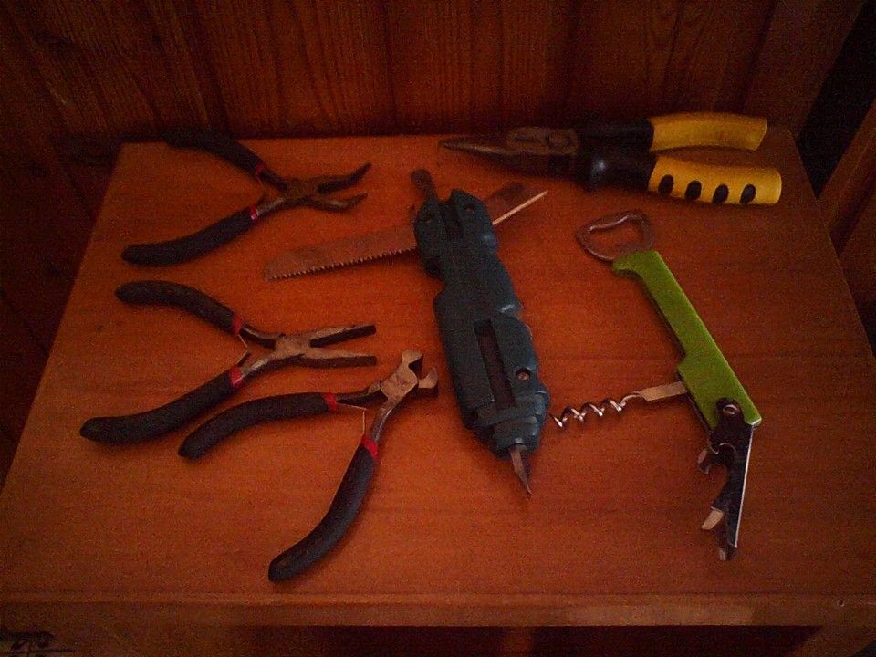 pinze e apribottiglie 30€.jpg